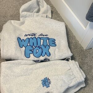 White Fox Boutique Gray sweatshirt and pants Blue Logo xxs/xs top and xs pants